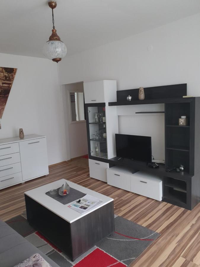 Studio Apartman Bf Slavonski Brod Exteriör bild